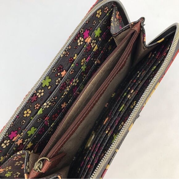 Sakroots Colorful Floral PEACE 3D Zip Round Wallet - Picture 11 of 16